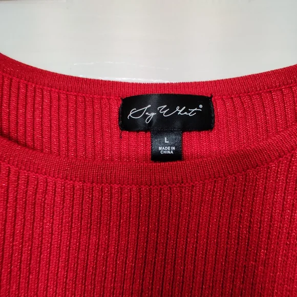 Elegant Red Knit Dress - Picture 3 of 6